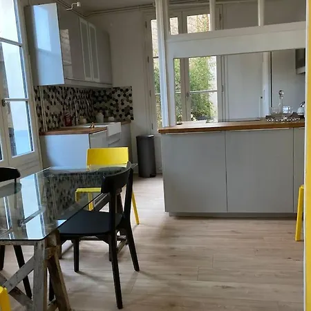 Charmante Maison Au Coeur De La De شانتييّي
